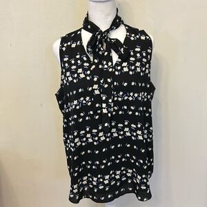 Ann Taylor black floral V neck sleeveless tie neck blouse Size LP EUC